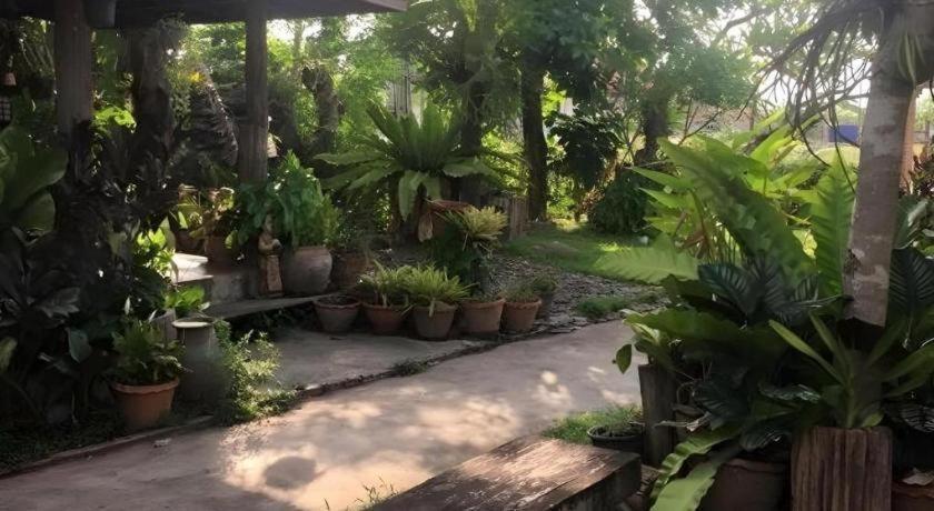 Phutawanchomdow Otel Tha Li Dış mekan fotoğraf