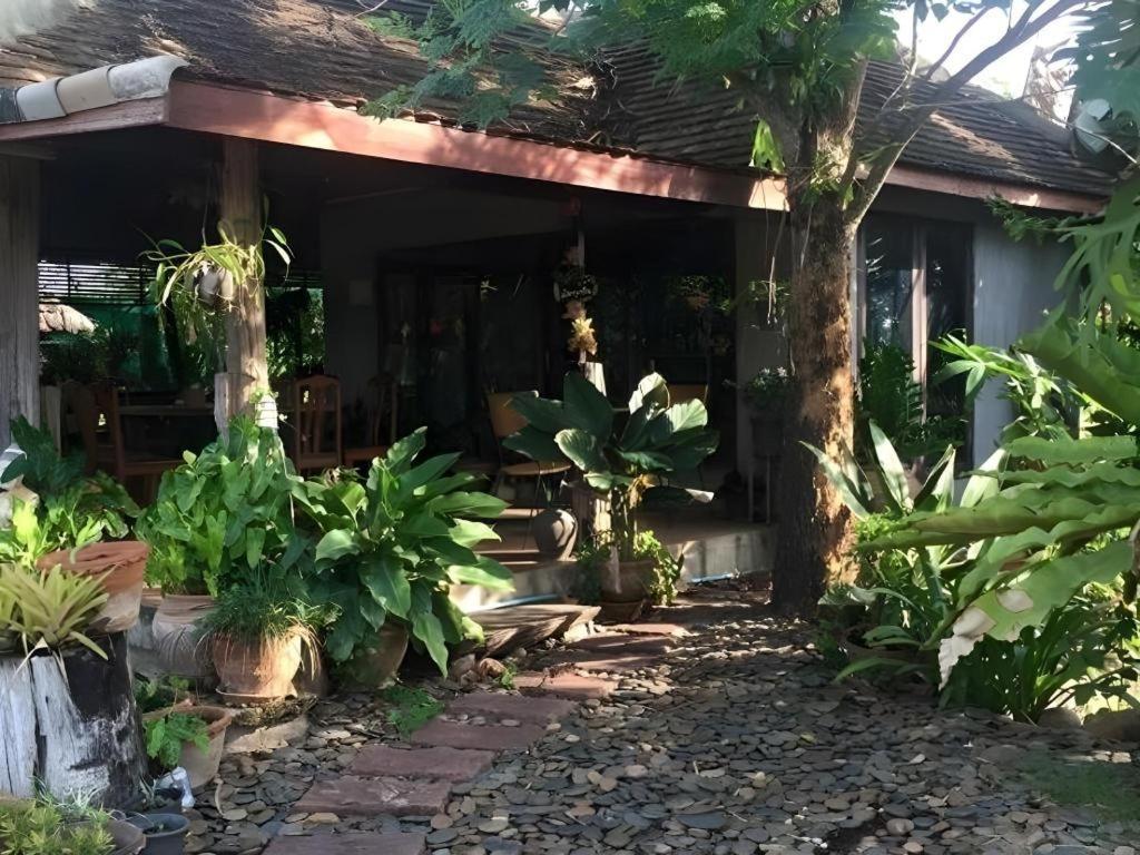 Phutawanchomdow Otel Tha Li Dış mekan fotoğraf