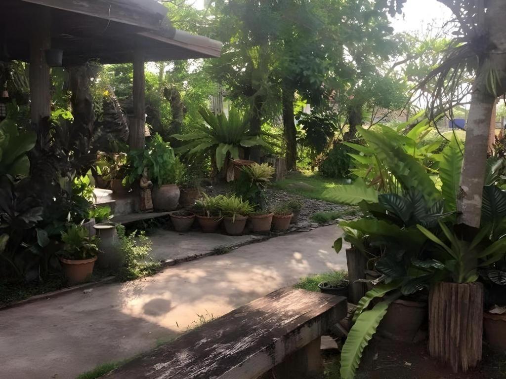 Phutawanchomdow Otel Tha Li Dış mekan fotoğraf